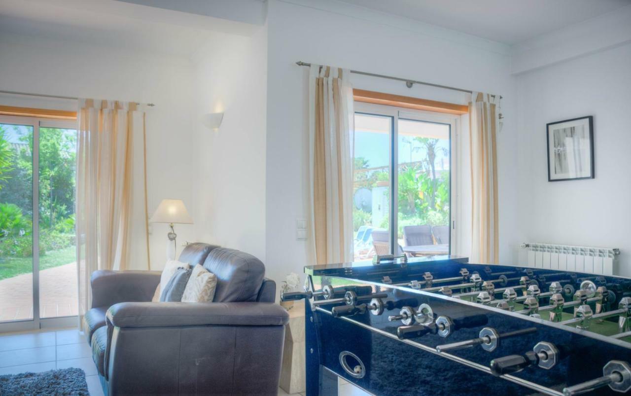 Villa Montanha, Luxury Coastal Villa, With Swimming Pool, Loungers And Alfresco Dining, 10 Min Walk To The Beautiful Praia Da Luz Beach, Shops, Bars And Restaurants! Exterior foto